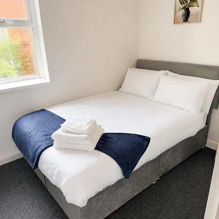 Cosy 1-bed Stay, Sleeps 4, Near Town 아파트 배로우인퍼니스